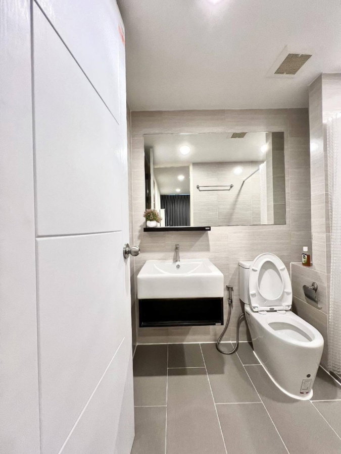picture Living Nest                    Ramkhamhaeng  - 9/14