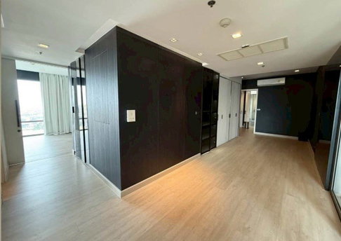 🔥 Value Luxury Condo for Sale | Rama 3 | River Living at a Standout Price | Near BTS Chong Nonsi | 27,500,000 THB-LTHC14971