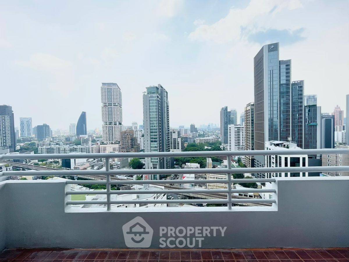 รูป คอนโด 3 ห้องนอน 194 ตร.ม. ขาย ที่ Acadamia Grand Tower ใกล้ BTS พร้อมพงษ์ 300 ม. (ID 2798028) - รูปที่ 7/26