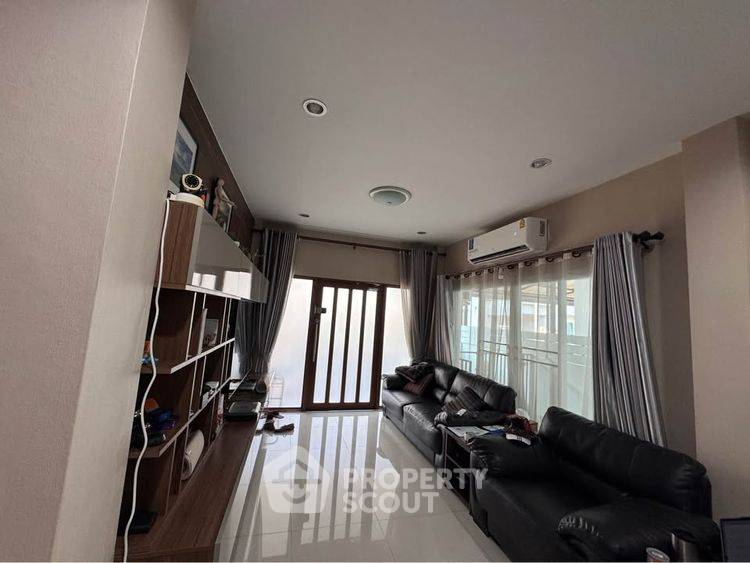 รูป บ้านพิมุกต์ 4 ขายบ้าน 3 ห้องนอน เป็นมิตรกับสัตว์เลี้ยง ใกล้ ม.พายัพ (ID 2803528) - รูปที่ 1/9