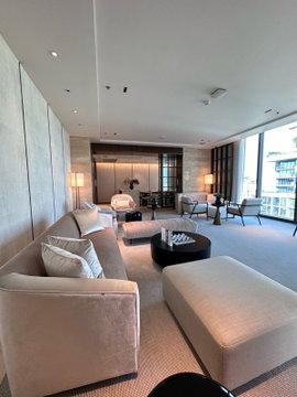The Strand Thonglor ลงทะเบียนเยี่ยมชมโครงการ 2 Bedrooms 2 Bathrooms 90 sq.m. เริ่มต้น 30 ลบ.