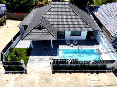 บ้านเดี่ยว พิพิธภัณฑ์ยางพารา  : Pool Villa for Sale East Pattaya Soi Khao Noi 3 Bedroom