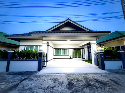 Houses for sale Frost Magical Ice of Siam : 3 Bedroom House for Sale in East Pattaya