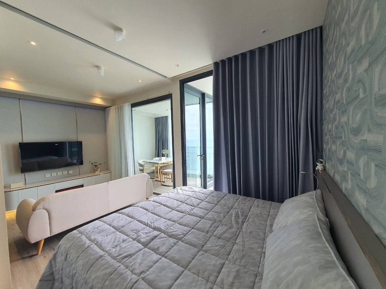 รูป AROM WONGAMAT Condominium 1 Bedroom Condo For Sale - รูปที่ 6/14