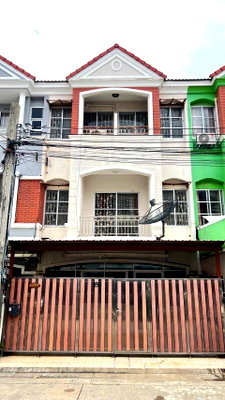 ทาวน์โฮม ลำลูกกา คลองหนึ่ง : ขายทาวน์โฮม 3 ชั้น สวยทำเลดี ติดถนนนวลจันทร์ Diamond Grand Ville (หมู่บ้านไดมอนด์แกรนด์วิลล์) ใกล้รถไฟฟ้าสายสีชมพู สถานี กม.6