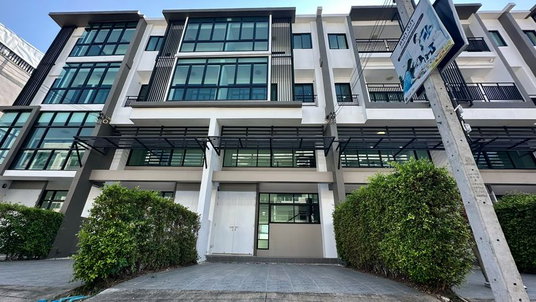 🏢ขายโฮมออฟฟิศ 3ชั้นครึ่ง บ้านใหม่ มือ 1 💛คาซ่า ดิว่า” สาทร-กัลปพฤกษ์📍 กำนันแม้น13 แยก18