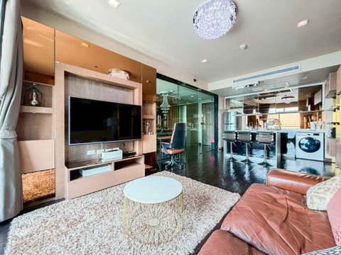 Luxury condo for sale, Star View Rama 3, stunning Chao Phraya river view, 78 sq m, 2 bedrooms, 1 bathroom, 51st floor.