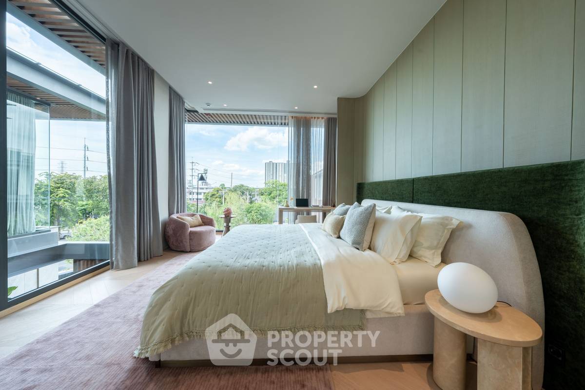 รูป บ้านห้าห้องนอน พื้นที่ 1,365 ตร.ม. เลี้ยงสัตว์ได้ SONLE RESIDENCES MRT วงศ์สว่าง (ID 2728584) - รูปที่ 13/50