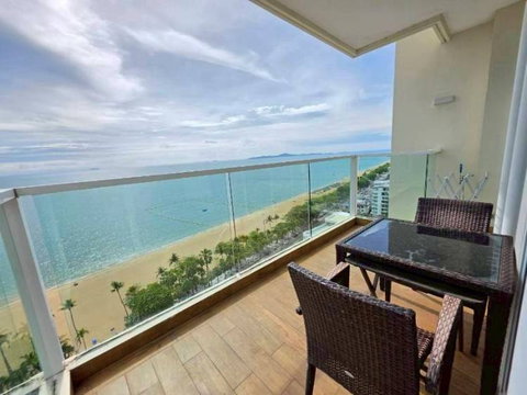Cetus Condo-2beds 2baths Jomtien Beachfront Condo