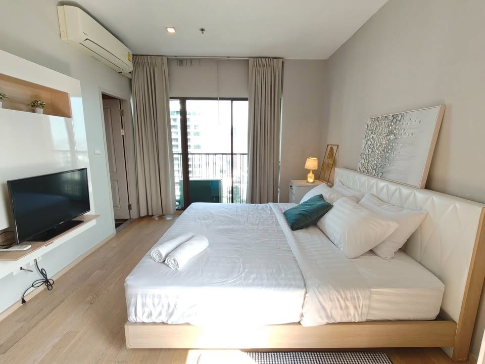 picture Condo for Rent at Noble Refine (E6904013) - 2/10
