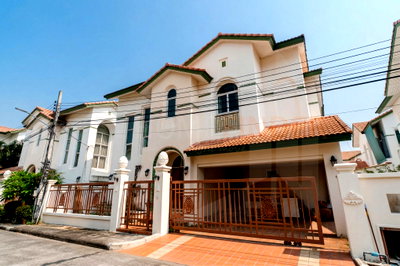 ขายบ้านเดี่ยว : Rasa Spanish Courtyard 3 bedrooms, for sale