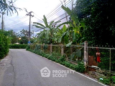 ที่ดิน สำนักงานขนส่งจังหวัดเชียงใหม่ : ขายที่ดิน 451 ตร.ม. ในช้างคลาน เมืองเชียงใหม่ เชียงใหม่ (ID 2807547)