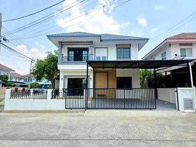 บ้านเดี่ยว กรุงเทพมหานคร : ลดราคาพิเศษมาก!! หมู่บ้านนนทวีวิลล์ 5 ถนนมิตรไมตรี 6/3-6/4 หนองจอก คู้ซ้าย บ้านเดี่ยว 2ชั้น ตกแต่งรีโนเวทใหม่ ทำเลดี ถนนกว้างมาก ต้นโครงการ