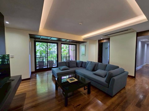 Supreme Residence (สุพรีม เรสซิเด้นซ์)   พื้นที่ใช้สอยกว่า 400 ตร.ม. 3 ห้องนอน 3 ห้องน้ำ 