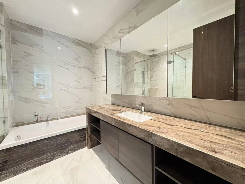 รูป ปล่อยเช่า Supalai ICON Sathorn 3 Bedrooms Rare Item ใจกลางสาทร ห้องใหญ่ พร้อมเข้าอยู่ ใกล้สวนลุมพินี และ One Bangkok ใกล้ MRT ลุมพินี - RW007996 - รูปที่ 9/20