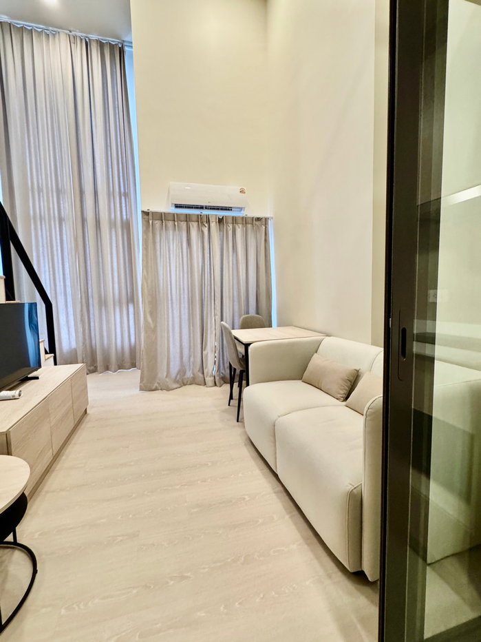 รูป CD276/ปล่อยเช่า Flo by Sansiri ห้องรูปแบบ Duplex ชั้นสูงวิวสวย 0 เมตรจากรถไฟฟ้าสายสีทอง - รูปที่ 2/6