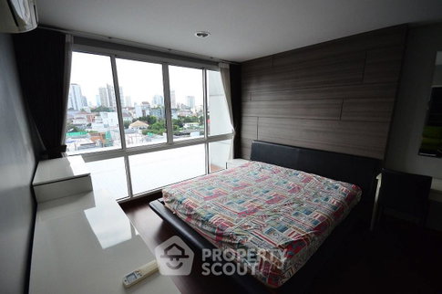 คอนโด 1 ห้องนอน 50 ตร.ม. D 65 คอนโดมิเนียม ใกล้ BTS เอกมัย 400 ม. (ID 1069581)
