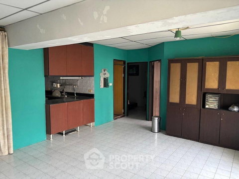 คอนโด 3 ห้องนอน ขาย ทองหล่อ ทาวเวอร์ 100 ตร.ม. ใกล้ BTS ทองหล่อ (ID 2211134)