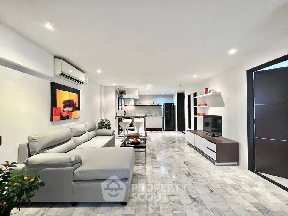 รูป คอนโด 2 ห้องนอน ให้เช่า ที่ Hillside 3 Condominium ใกล้นิมมานเหมินท์ (ID 2810163) - รูปที่ 1/18