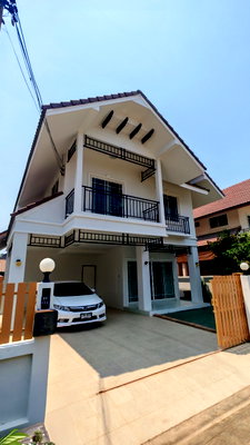 บ้านเดี่ยว ถนนสีหราชเดโชชัย พิษณุโลก : บ้านเดี่ยว2ชั้น รีโนเวทใหม่กริ๊บทั้งหลัง! 52.5 ตร.ว. แถมฟรี!! เฟอร์ฯ+แอร์ 4 ตัว พร้อมเข้าอยู่!