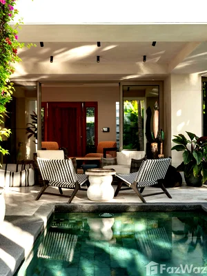 Houses for sale Wiset Road Phuket : 2 Bedroom Villa for sale in Rawai, Phuket  6165294