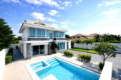 เช่าบ้านเดี่ยว ชลบุรี : ถ.จอมเทียน AIRBNB ให้เช่าบ้าน Pool Villa 5 นอน 5 น้ำ ใกล้ถนนชัยพฤกษ์ และตลาดชุมชน 800 ม. 102 ตร.ว. 300 ตร.ม. สระว่ายน้ำส่วนตัว เฟอร์ฯครบ