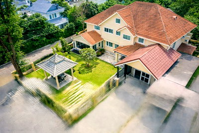 เช่าบ้านเดี่ยว พรีเมี่ยม เอาท์เล็ท เชียงใหม่ : คฤหาสน์ 6นอน มุม 105 ตร.ว. 310 ตร.ม. น้ำแพร่ สันป่าตอง 4 น้ำ ใกล้วัดศาลา 650 ม.นานาชาติปัญญาเด่น 1 กม