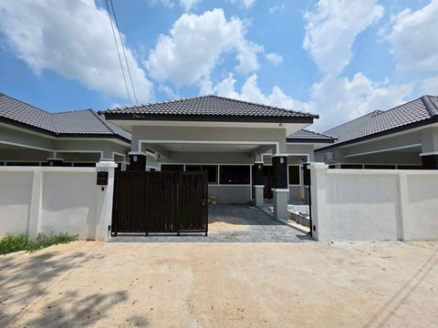 ขายบ้านเดี่ยวสร้างใหม่ ห้วยใหญ่ พัทยา ซอยลุงจิ๋ว บ้านใหม่พร้อมอยู่