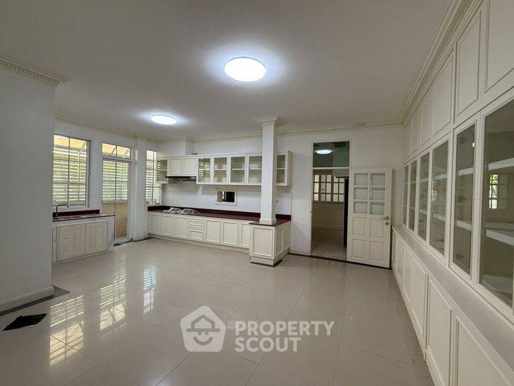 รูป บ้าน 4 ห้องนอน ขาย แกรนด์ โมนาโค บางนา ใกล้ ดอกไม้ ประเวศ (ID 2785489) - รูปที่ 8/9