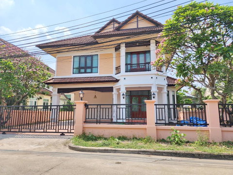 ให้เช่าบ้านเดี่ยว สนามบินน้ำ เส้นเลี่ยงเมืองนนทบุรี ใกล้ Central รัตนา ขนาด 80 ต.ร.ว 