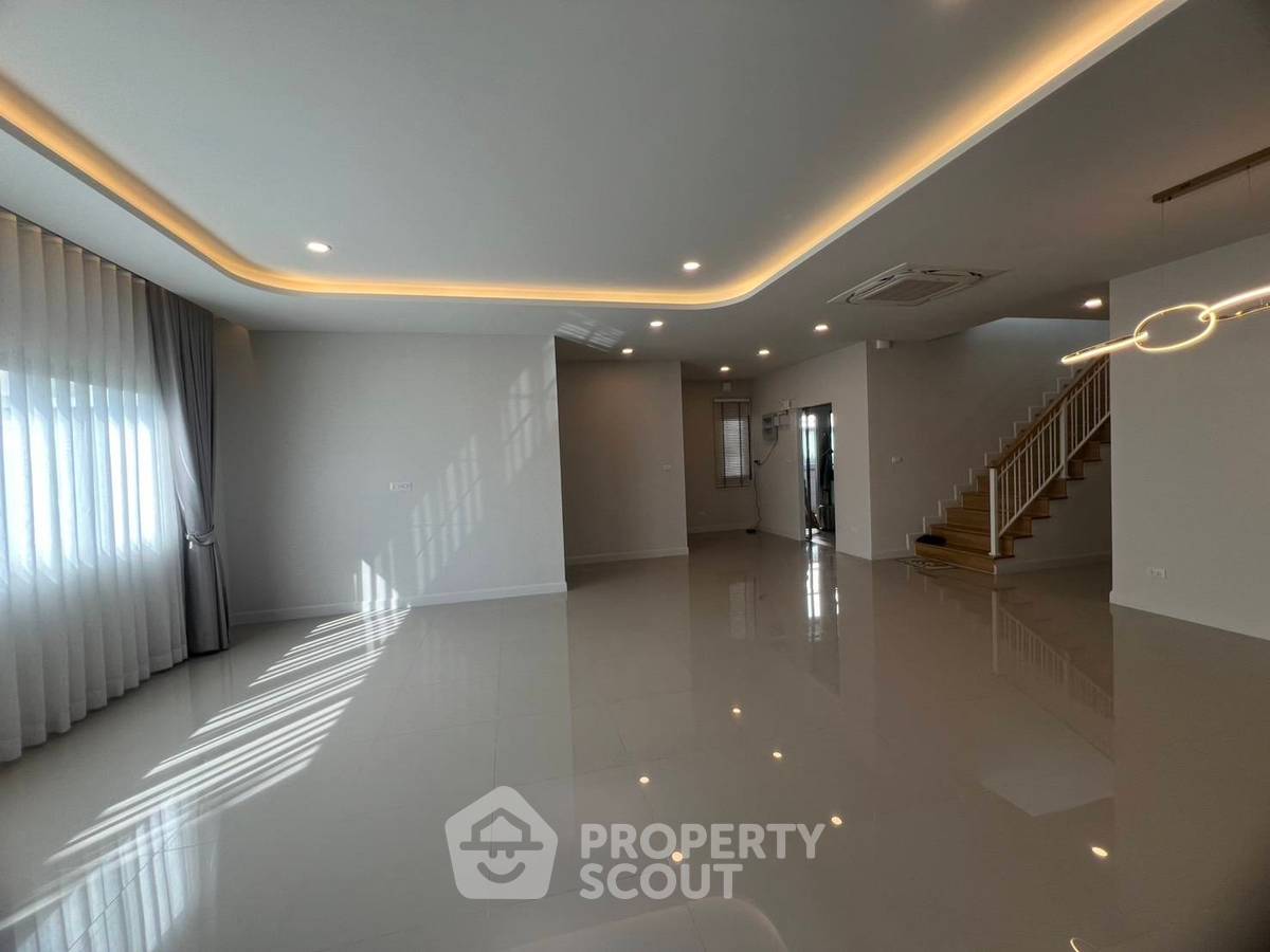 รูป บ้าน 4 ห้องนอน ขาย Perfect Place พระราม 9-กรุงเทพกรีฑา เขตลาดกระบัง (ID 2812130) - รูปที่ 6/20