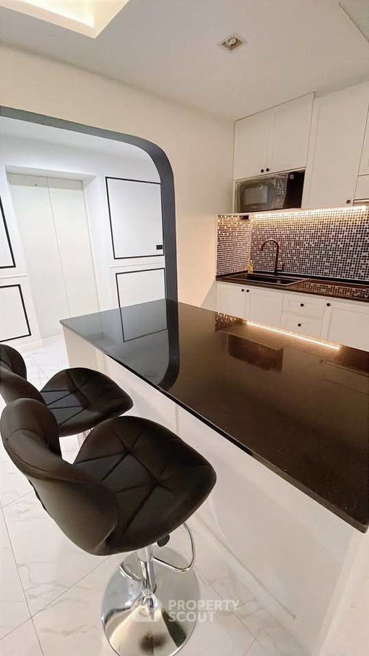 picture Well-Priced 2-BR Condo 78 Sqm, Star View, Near Phra Ram 3 (ID 2814001) - 18/19