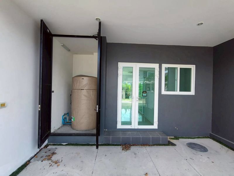 รูป 🏡 ทาวน์โฮมเวสต์เกต รีโนเวทใหม่ ใกล้เซ็นทรัล เพียง 20,000 | ศุภาลัย เบลล่า เวสต์เกต - รูปที่ 2/9