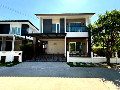Houses for sale Phra Samut Jadee Samut Prakarn : 🏡 Centro by AP | Pracha Uthit 90 🛣️ Easy access to Pracha Uthit Rd & Suksawat Rd