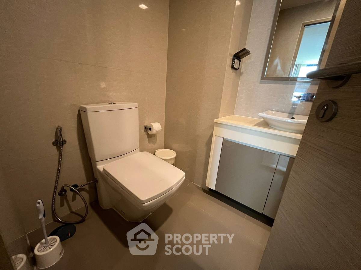 picture Well-Priced 1-BR Condo, LIV @ 49, 4th Floor, Near BTS Thong Lor (ID 654016) - 12/12