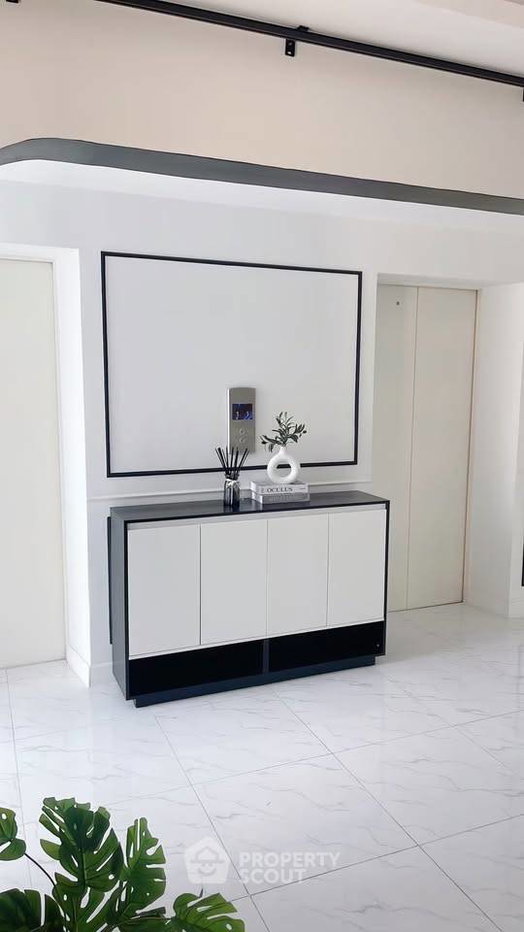picture Well-Priced 2-BR Condo 78 Sqm, Star View, Near Phra Ram 3 (ID 2814001) - 9/19