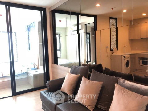 คอนโด 1 ห้องนอน Life Asoke ห่าง ARL มักกะสัน 300 เมตร (ID 2745694)