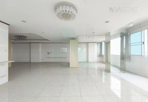 ขายคอนโด เดอะ ทรีโอ การ์เด้นท์ อาคาร 1 ชั้น 20 2 ห้องนอน ขนาด 105 ตรม ใกล้ ห้างสรรพสินค้าซีคอนสแควร์