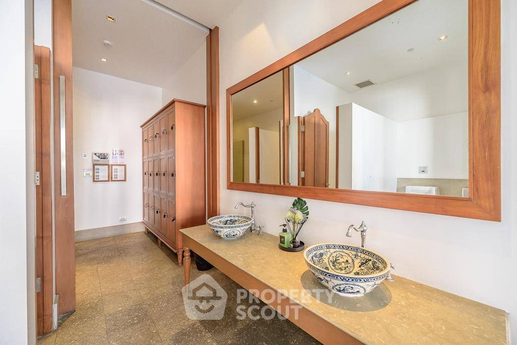 รูป คอนโด 2 ห้องนอน 237 ตร.ม. Le Raffine Jambu Dvipa ใกล้ BTS พร้อมพงษ์ 300 ม. (ID 1336105) - รูปที่ 2/28