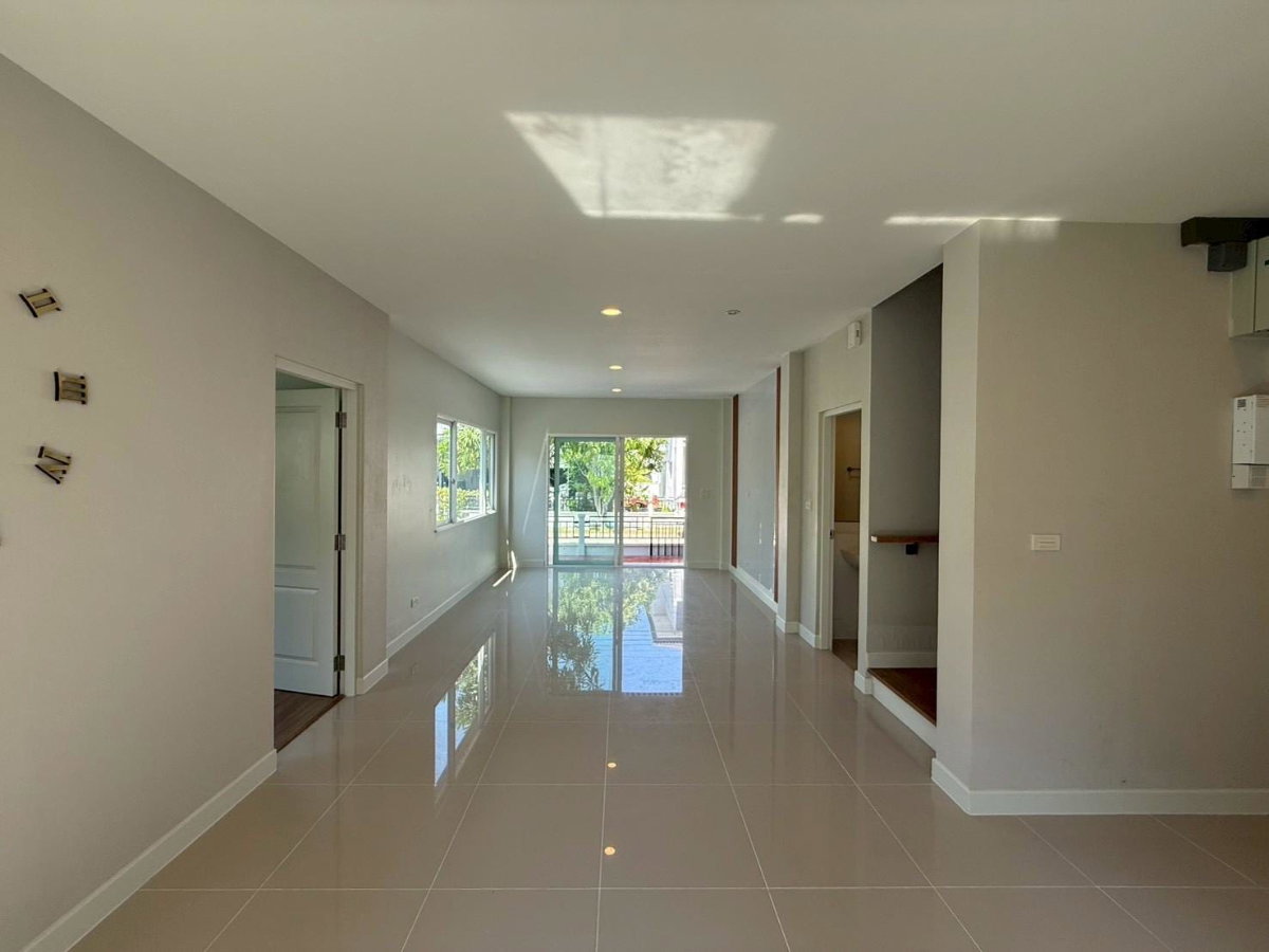 picture 🏡 Centro by AP | Pracha Uthit 90 🛣️ Easy access to Pracha Uthit Rd & Suksawat Rd - 15/23