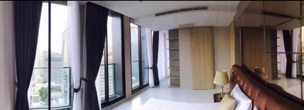 picture Noble                   Ploenchit  - 8/14