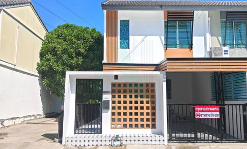 ขายทาวน์เฮาส์ โครงการ บ้านพฤกษา 87/2 ศรีนครินทร์-บางนา 2 ชั้น 3 ห้องนอน 2 ห้องน้ำ