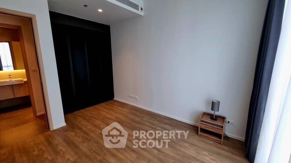รูป คอนโด 2 ห้องนอน ชั้น 28 The Lofts Silom ใกล้ BTS Surasak (ID 2817356) - รูปที่ 11/16