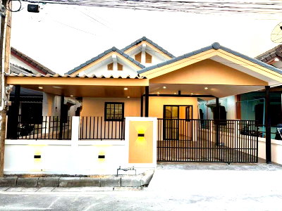 บ้านเดี่ยว วิทยาลัยเทคโนโลยีศรีราชา : ขายบ้านเดี่ยวศรีราชา รีโนเวทใหม่  หมู่บ้านสหภาพ 2 ใกล้แหล่งชุมชน