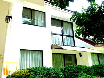 เช่าบ้านเดี่ยว ถนนเพชรบุรี กรุงเทพฯ : Noble House | 4 Bed House With Private Garden in Thonglor Area - BR10851SH