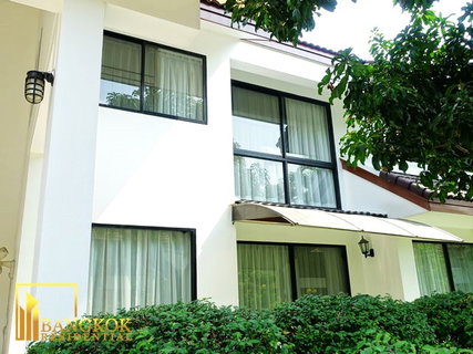 รูปภาพ Noble House | 4 Bed House With Private Garden in Thonglor Area - BR10851SH