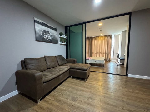 Condo for Rent at Esta Bliss (B6904049)