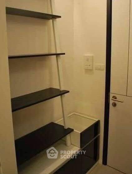 รูป ชั้นสูง 1 ห้องนอน Villa Sathorn ใกล้ BTS กรุงธนบุรี 100 ม. (ID 2817150) - รูปที่ 8/8