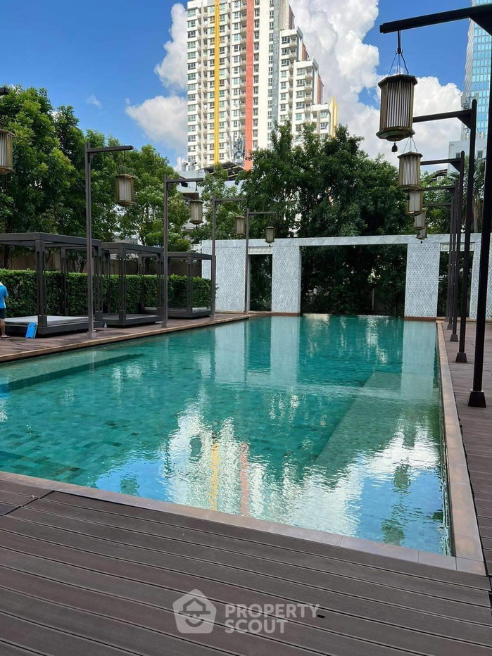 รูป คอนโด 1 ห้องนอน ชั้น 25 ขนาด 38 ตร.ม. ที่ Rhythm Sathorn ใกล้ BTS สะพานตากสิน 300 ม. (ID 2745453) - รูปที่ 11/13