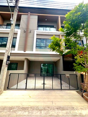 Townhouses for rent Don Mueang Airport : 📌 For Rent 3-story Townhouse PREMIUM PLACE PHAHOLYOTHIN - RAMINTRA 4 bedroom 3 bathroom